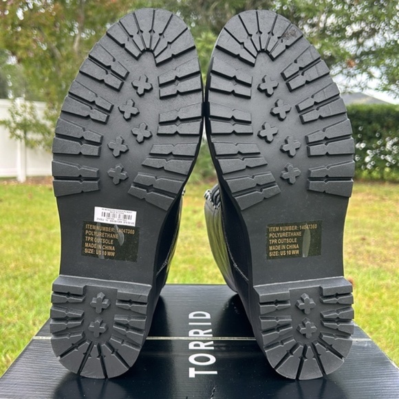 . New Torrid Disney Mickey combat boots - Picture 11 of 16